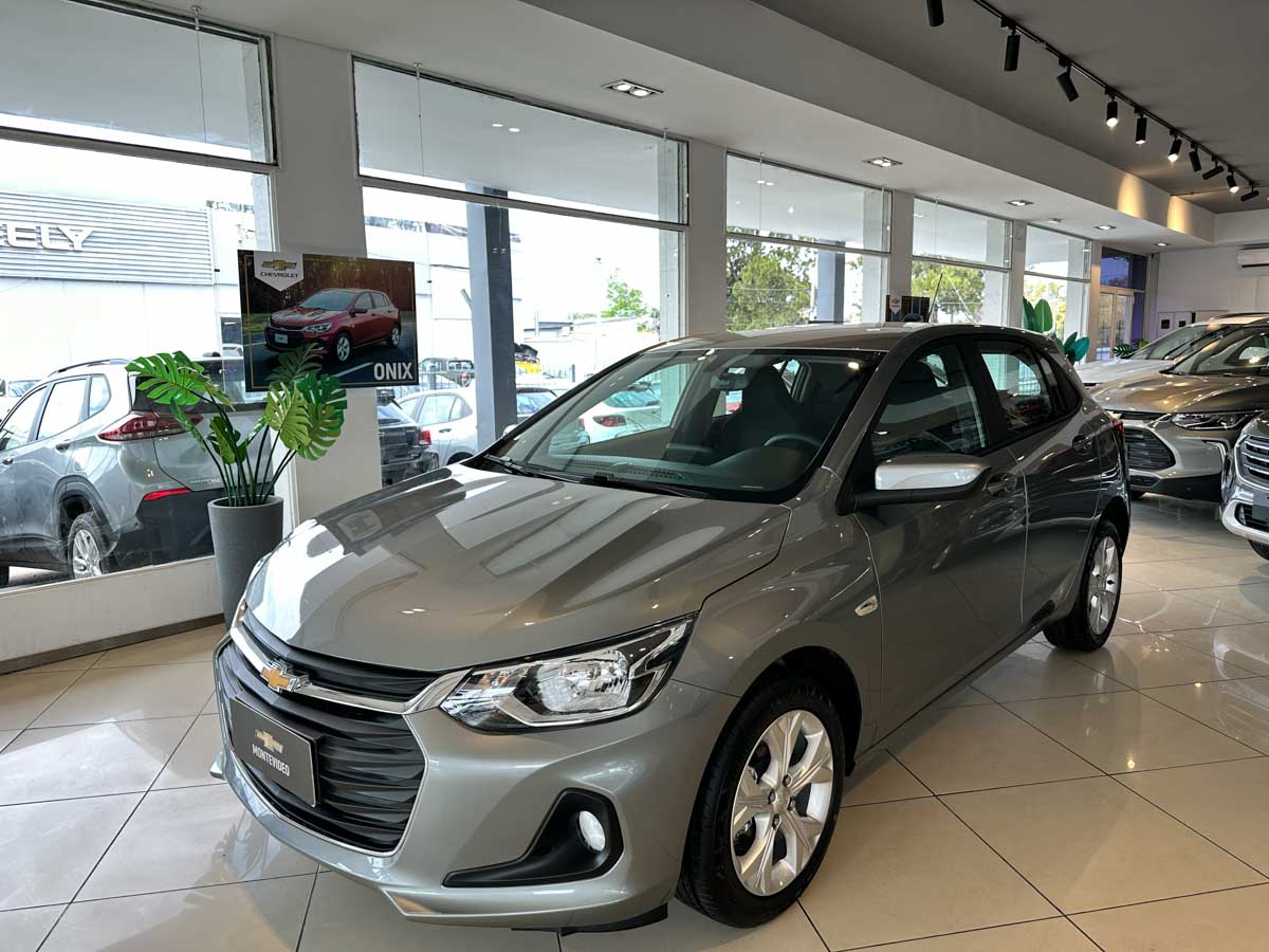 Chevrolet Onix Ltz 1.0 Turbo ENTREGA INMEDIATA Ch.montevideo 2025 0km