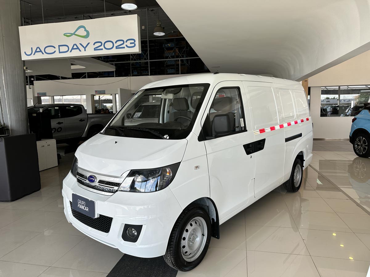 Karry Q22l Cargo Furgon 1.2 4 Puertas 2024 0km