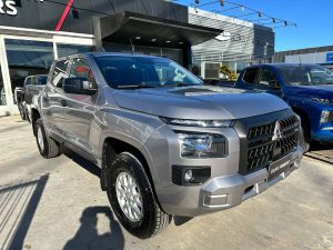 MITSUBISHI L200 NEW DC GLX 2.4 TURBO DIESEL 4x2 LEASING 0KM