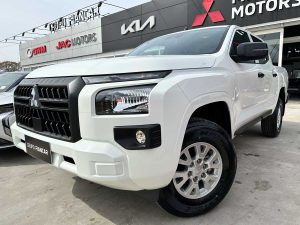 MITSUBISHI L200 NEW DC 2.4N MT 4x2 LEASING 0KM