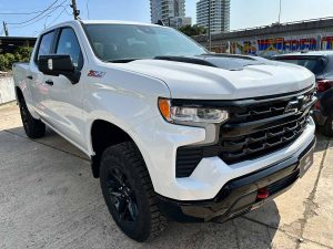 CHEVROLET SILVERADO LT TRAILBOSS 5.3 NAFTA AT 0KM 2025