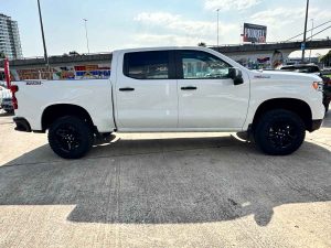 CHEVROLET SILVERADO LT TRAILBOSS 5.3 NAFTA AT 0KM 2025