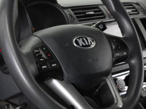 KIA RÍO EX HATCH 1.4 MT 2015