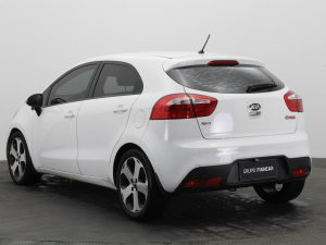 KIA RÍO EX HATCH 1.4 MT 2015