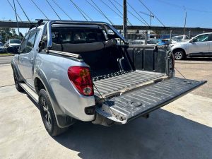 MITSUBISHI L200 SPORTERO V6 4X4 AT 2009