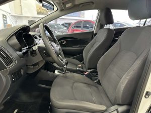 KIA RIO EX SEDAN CAJA DE 6 EXTRA FULL 2016