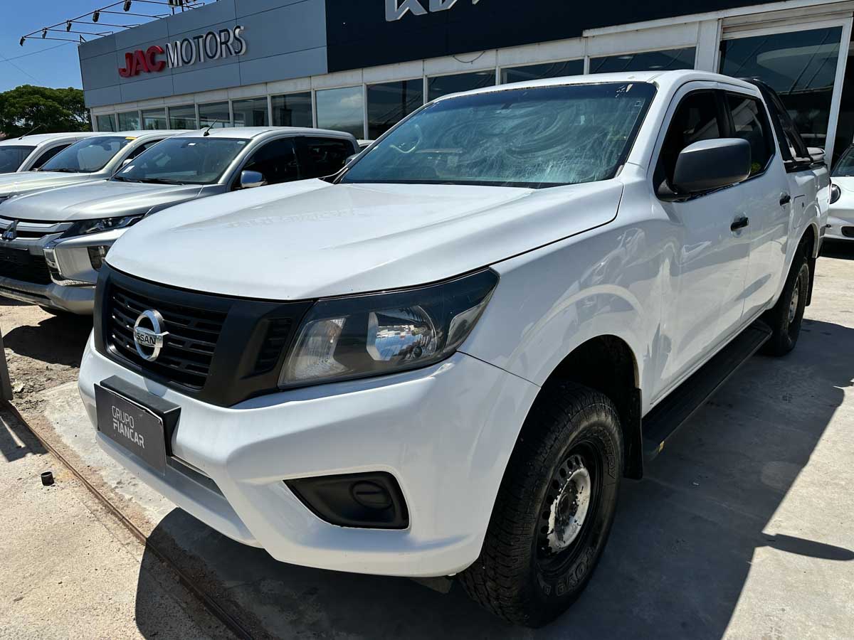 NISSAN NP300 FRONTIER 4X2 DC 2.5N 2016