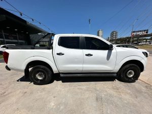 NISSAN NP300 FRONTIER 4X2 DC 2.5N 2016