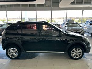 RENAULT SANDERO STEPWAY PRIVILEGE HATCH 5 PTS 2015