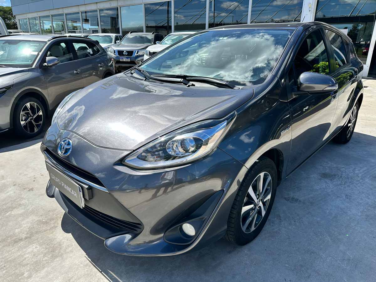 TOYOTA PRIUS C HYBRID 1.5 EXTRA FULL 2019