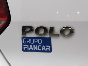 VOLKSWAGEN POLO HIGHLINE 1.6 MT 2015