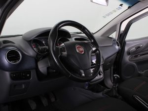 FIAT PUNTO ATTRACTIVE 1.4 MT 2013