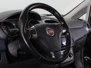 FIAT PUNTO ATTRACTIVE 1.4 MT 2013