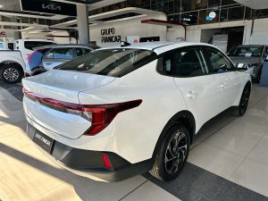KIA ALL NEW K3 EX ADAS AT 6 VELOCIDADES 2025 0KM