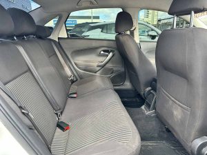 VOLKSWAGEN POLO HIGHLINE SEDAN AT 1.6 EXTRA FULL 2015