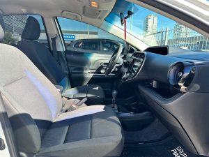 TOYOTA PRIUS C HYBRID AT EXTRA FULL 2019