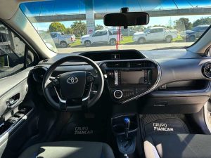 TOYOTA PRIUS C HYBRID AT EXTRA FULL 2019