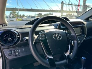TOYOTA PRIUS C HYBRID AT EXTRA FULL 2019