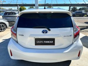 TOYOTA PRIUS C HYBRID AT EXTRA FULL 2019