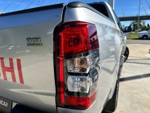 MITSUBISHI L200 2.4 DIT 4x4 MT DC 2022