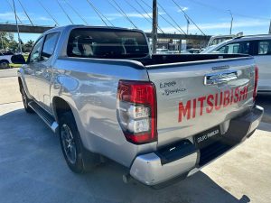 MITSUBISHI L200 2.4 DIT 4x4 MT DC 2022