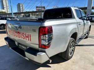 MITSUBISHI L200 2.4 DIT 4x4 MT DC 2022
