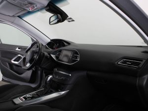 PEUGEOT 308 ALLURE 1.2 AT 2021