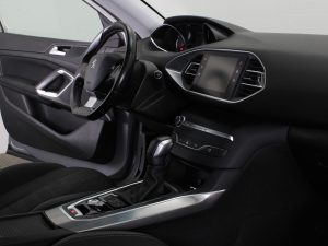 PEUGEOT 308 ALLURE 1.2 AT 2021