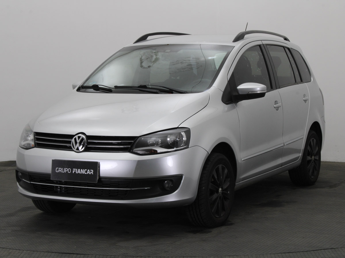 VOLKSWAGEN SURAN HIGHLINE 1.6 MT 2012