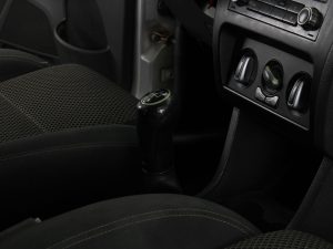 VOLKSWAGEN SURAN HIGHLINE 1.6 MT 2012
