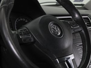 VOLKSWAGEN SURAN HIGHLINE 1.6 MT 2012