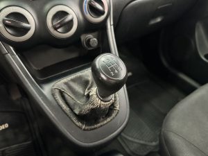 HYUNDAI i10 1.1 GL 5 PTS 2012