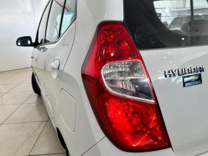 HYUNDAI i10 1.1 GL 5 PTS 2012