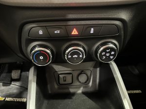 CHEVROLET ONIX PLUS 1.0T PREMIER MT 2020
