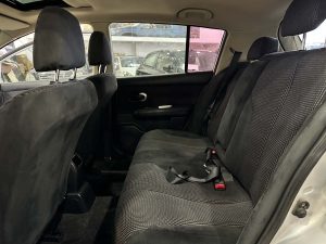 NISSAN TIIDA HB EXTRA FULL 1.8 AT 2011