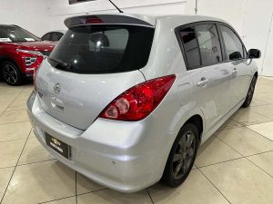 NISSAN TIIDA HB EXTRA FULL 1.8 AT 2011