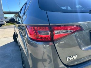 FAW R7 LUXURY 1.6 FULL 5PTS MT 2018