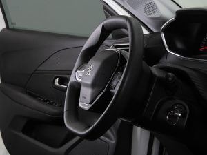 PEUGEOT 208 ACTIVE 1.2 MT 2023