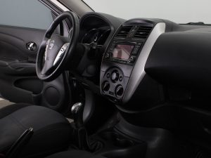 NISSAN VERSA EXTRA FULL 1.6 MT 2019