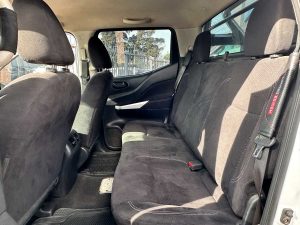 NISSAN NP300 FRONTIER 4X2 2.5 NAFTA FULL2019