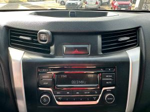 NISSAN NP300 FRONTIER 4X2 2.5 NAFTA FULL2019