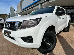 NISSAN NP300 FRONTIER 4X2 2.5 NAFTA FULL2019