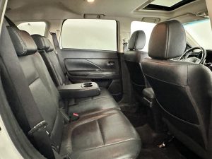 MITSUBISHI OUTLANDER 4X4 3.0 V6 AT 7 PASAJEROS 2018
