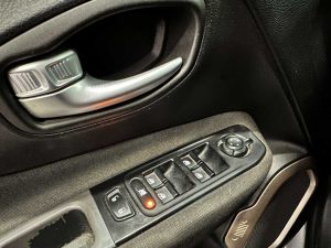 JEEP RENEGADE SPORT 1.8 MT EXTRA FULL 2016