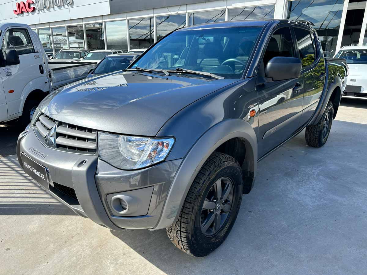 MITSUBISHI L200 TRITON 2.4 OUTDOOR DC 2017