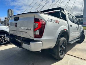 NISSAN FRONTIER PRO 4X4 DC NAFTA 2024