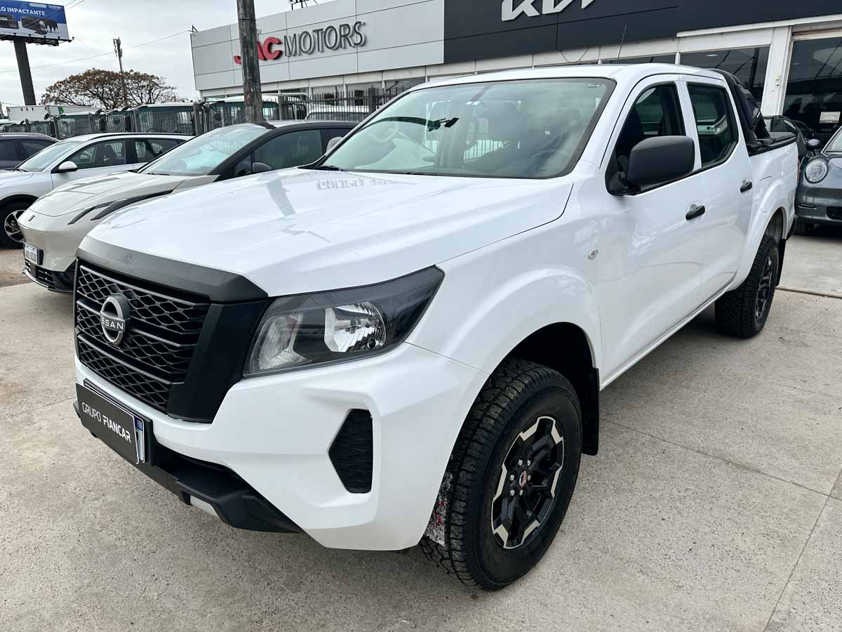 NISSAN FRONTIER MT6 4X2 DC 2.5 DIESEL FULL 2023
