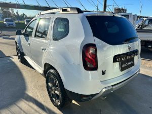 RENAULT DUSTER PRIVILEGE 2.0 MT 4X4 EXTRA FULL 2017