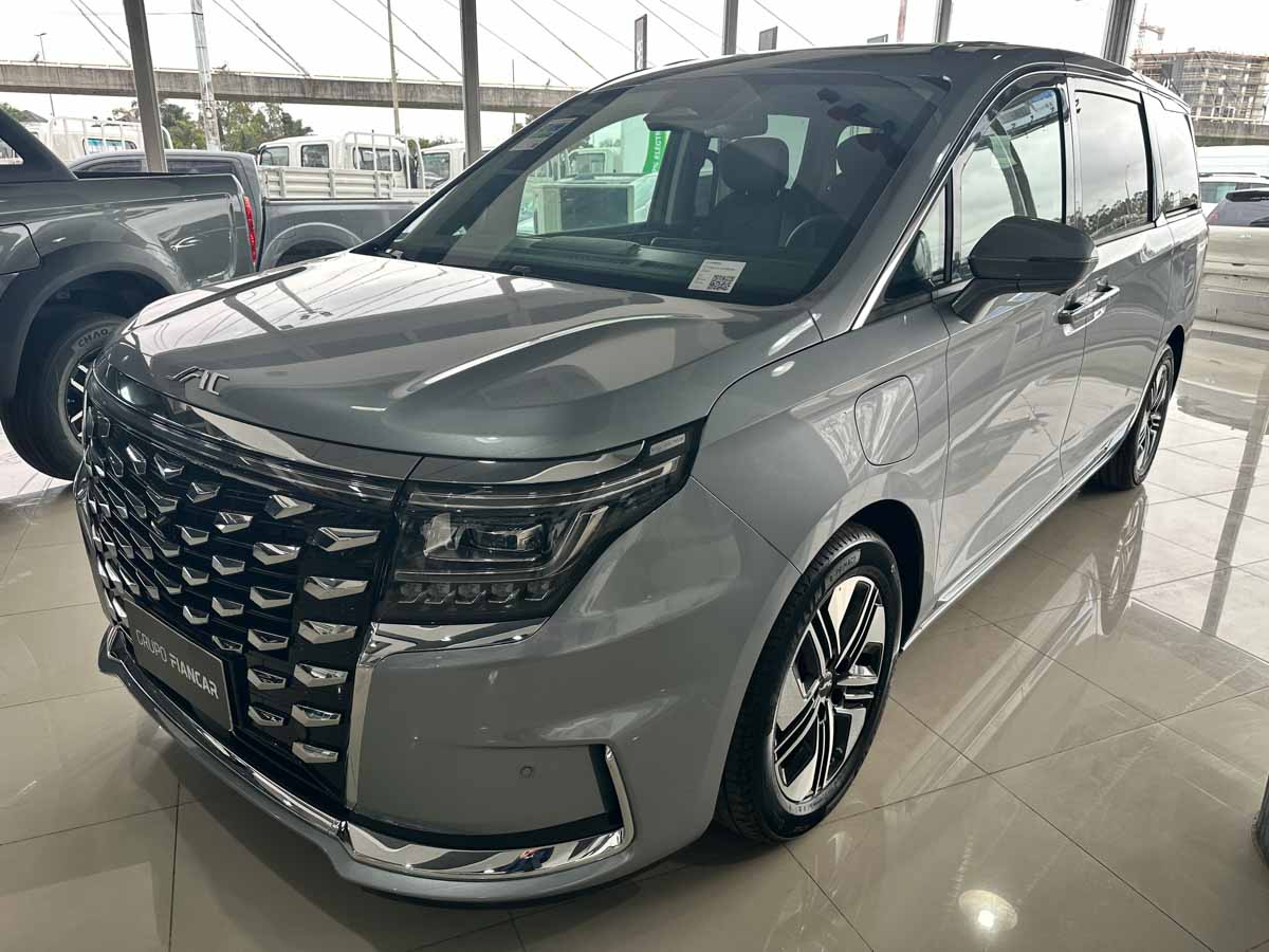 JAC RF8 PHEV AT 7 PLAZAS AUTONOMIA DE 1150KM HIBRIDA 0KM