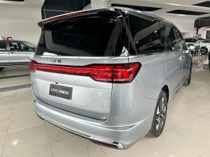 JAC RF8 PHEV AT 7 PLAZAS AUTONOMIA DE 1150KM HIBRIDA 0KM